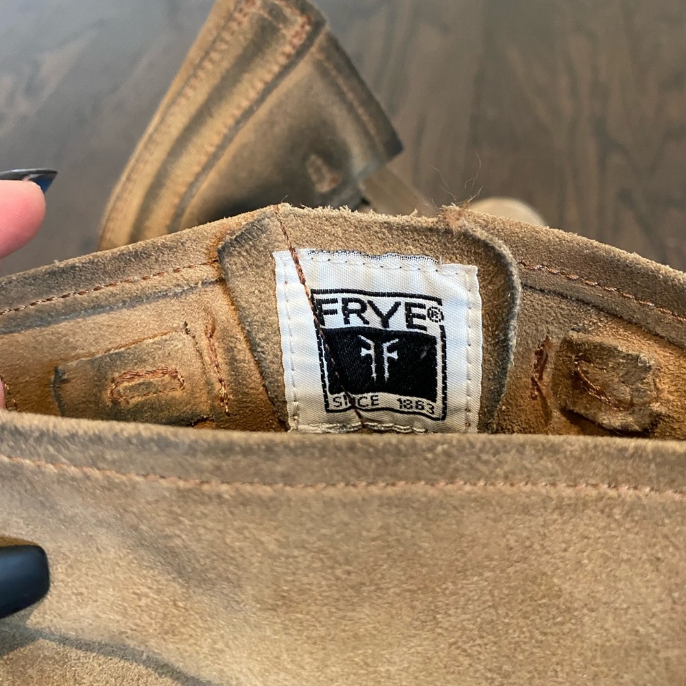 Frye Veronica short boots. mid calf boots. Tan suede - Picture 3 of 8